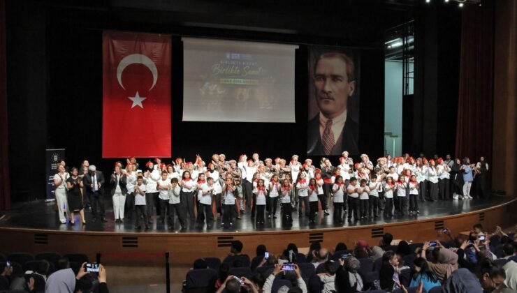 Büyükşehir Belediyesi’nden Ailelere Özel Sanat Gecesi