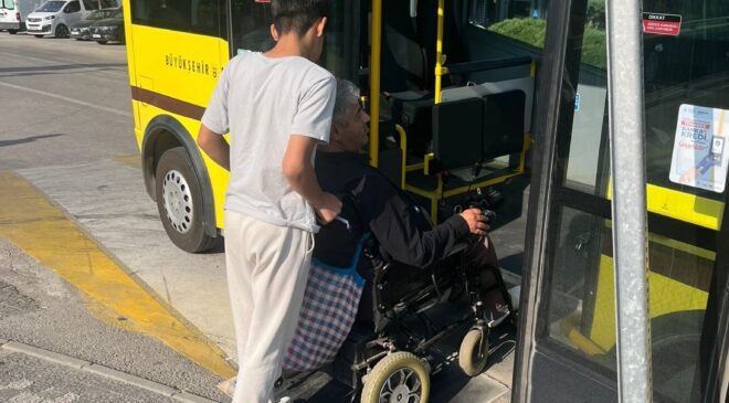 Büyükşehir Belediyesi LGS Sınavında Ulaşım Desteği