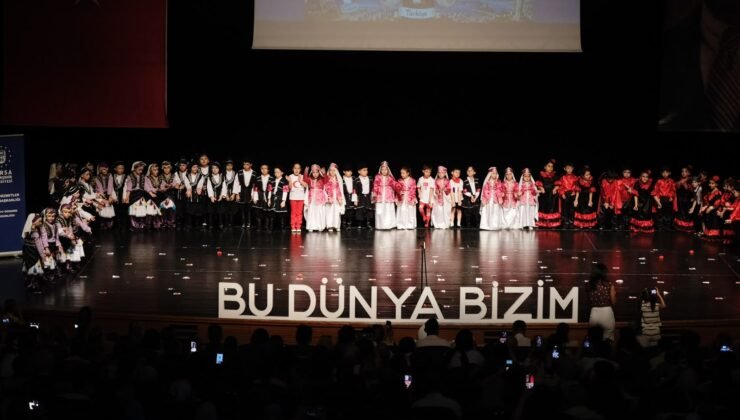 Bursa Yuvam Etkinlik Merkezinde Yıl Sonu Coşkusu