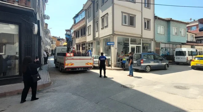 İnegöl’de Yeni Tek Yön ve Park Yasağı Düzenlemeleri Hayata Geçti