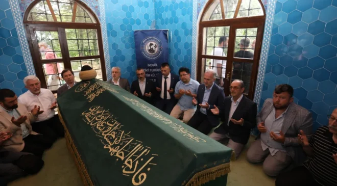 İnegöl Fatihi Turgut Alp Kabri Başında Dualarla Anıdı