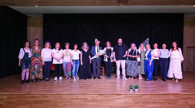 Osmangazi Kükürtlü Mahallesi Sakinlerinin Tiyatro Oyununa Büyük İlgi