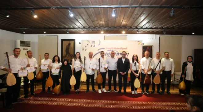 İnegöl Belediyesi Bağlama Kursiyerleri Sertifikalarını Törenle Aldılar