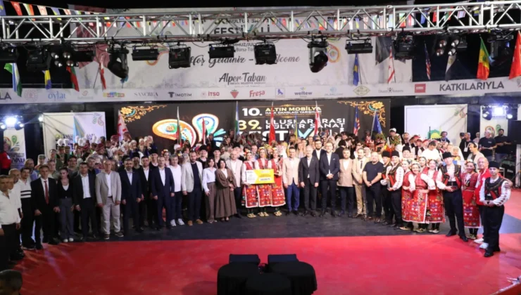 10. Altın Mobilya Halk Dansları Yarışmasının Şampiyonu Bulgaristan Oldu