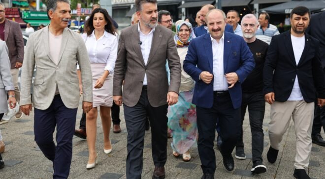 Gemlik’te Aşureler Şahin Biba ve Mustafa Varank’tan