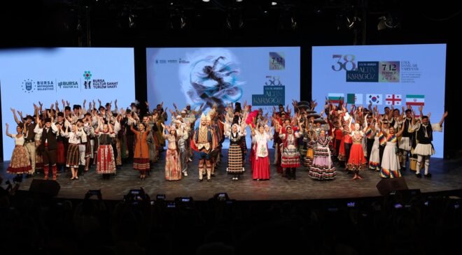 38. Uluslararası Altın Karagöz Halk Dansları Yarışması Başladı