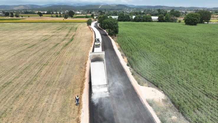 Büyükşehir Belediyesi Gökçeköy’de Yolları Yeniliyor