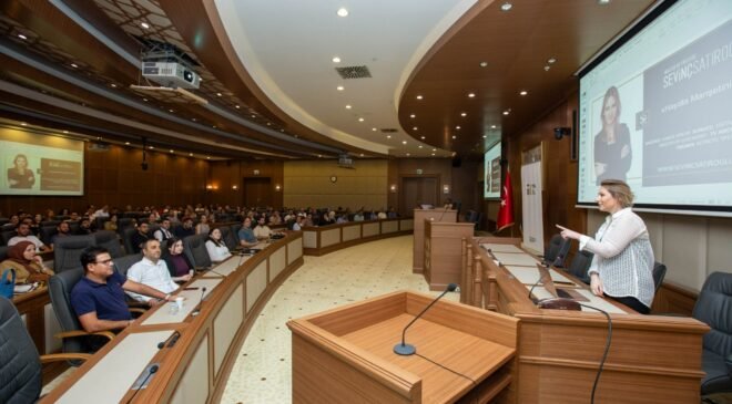 Büyükşehir Belediyesi’nden Yerel Yönetim Kadrolarına Protokol ve Nezaket Eğitimi