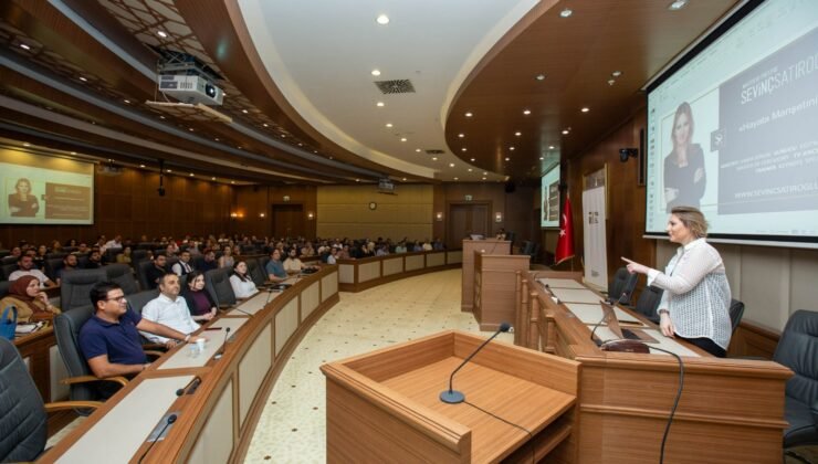 Büyükşehir Belediyesi’nden Yerel Yönetim Kadrolarına Protokol ve Nezaket Eğitimi
