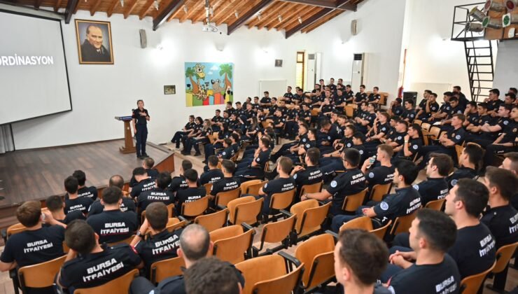 Büyükşehir İtfaiye Personeline Afet ve Hayvan Kurtarma Eğitimi