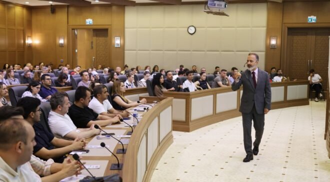 Büyükşehir Belediyesi Personellerine Resmi Yazışma Kuralları Eğitimi Düzenlendi