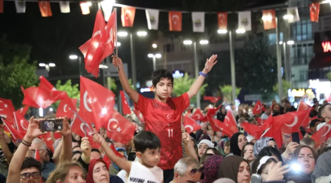 İnegöl’de 15 Temmuz 10. Yılında Milli irade için Tek Yürek