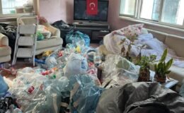 Osmangazi Çırpan Mahallesi’nde Çöp Evden 2.5 Ton Geri Dönüşüm Atığı Çıkarıldı