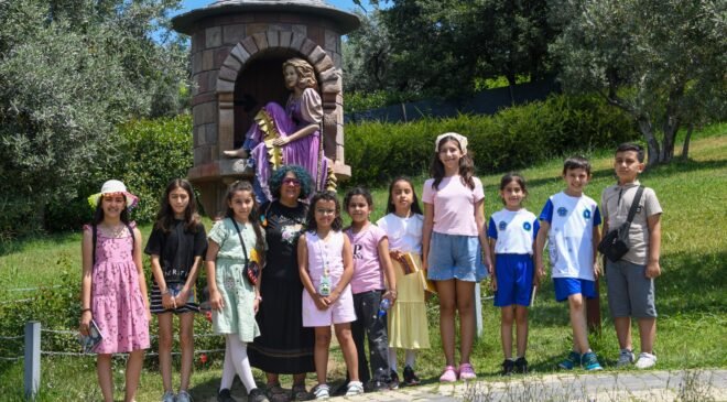 Osmangazi’de Çocuklar Kitapların izinde Bir Araya Geeldi