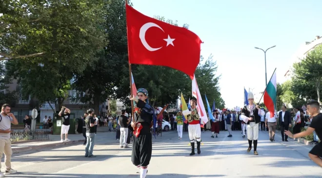 İnegöl Belediyesi’nin 39. Uluslararası Kültür Sanat Festivali Başladı