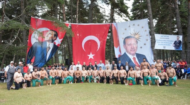İznik’te Alıç Yaylasında Kıran Kırana Güreş