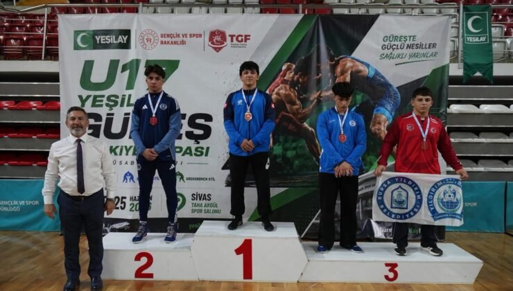 Yıldırım Belediyespor Güreş’te 3 Madalya Kazanarak Büyük Bir Başarıya İmza Attı