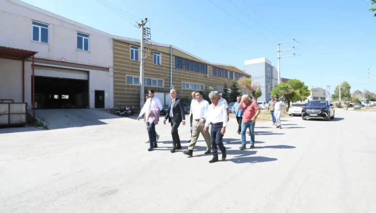 İnegöl Cerrah’ta Veysel Karani Caddesine Sathi Kaplama Yapıldı