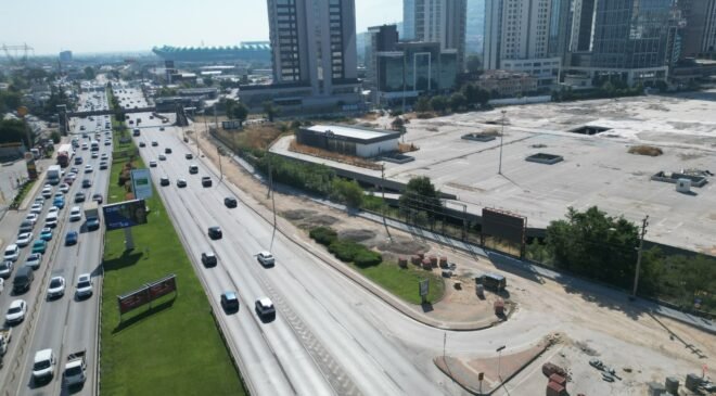 Büyükşehir Belediyesi’nden Liman Caddesine Kapsamlı  Yenileme