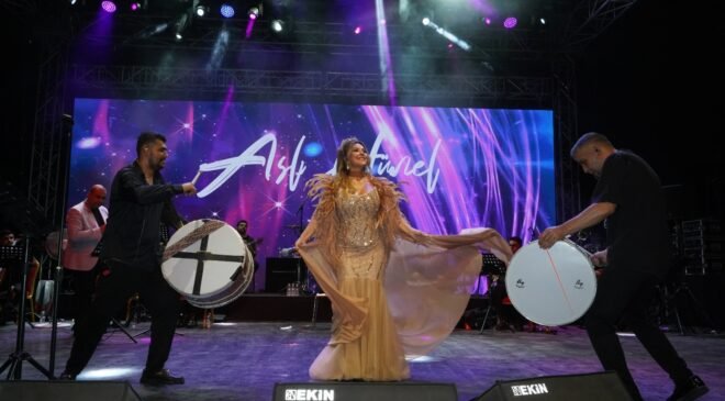 Türk Müziğinin Güçlü Sesi Aslı Hünel’den Açık Havada  Müzik Ziyafeti