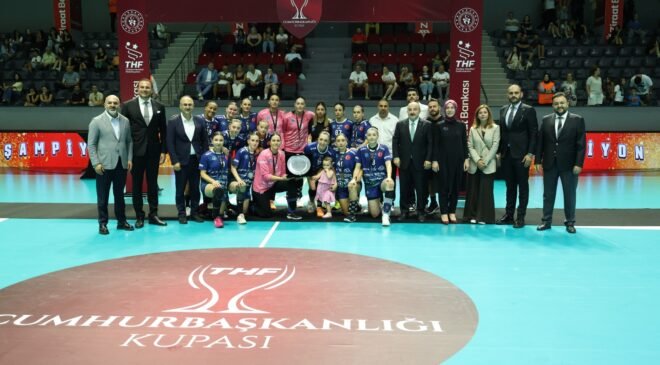 Büyükşehir Belediyespor  Kadın Hentbol Takımı Cumhurbaşkanlığı Kupasında İkinci Oldu