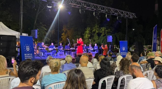 Bursa’da 30 Ağustos Zafer Coşkusu Türk Sanat Müziği Konseriyle Sürdü