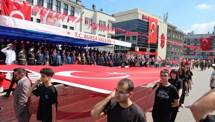 Bursa’da 30 Ağustos Zafer Bayramı Coşkusu