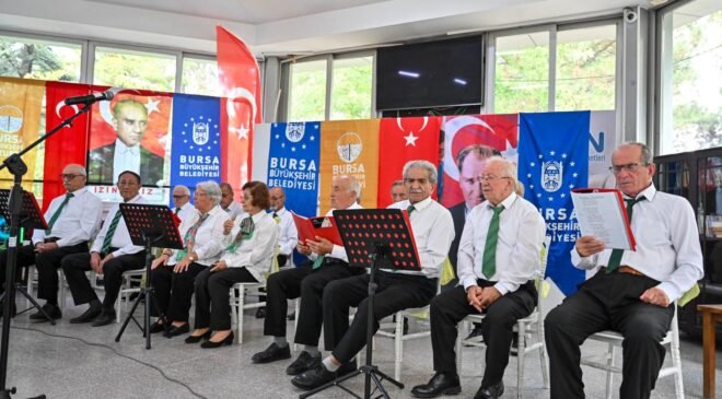Bursa’da 7’den 70’e Zafer Bayramı Sevinci