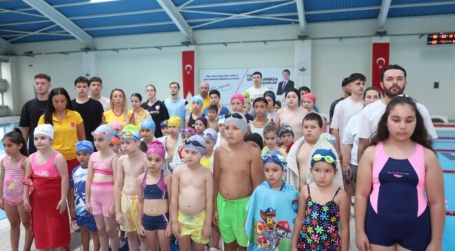 Osmangazi’de Geleceğin Yüzücüleri Törenle Sertifikalarını Aldı