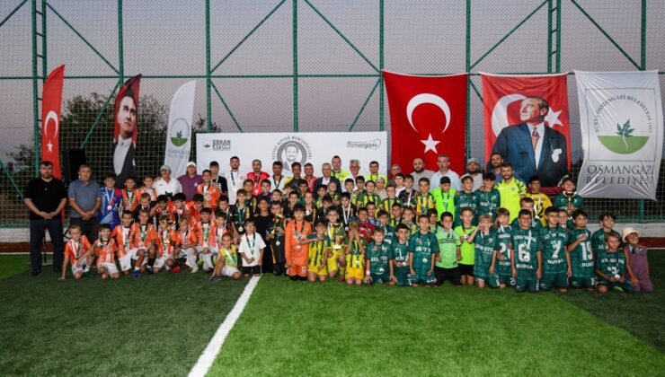 Osmangazi’de Fezyaz Alptuğ Memişoğulları’nın Anısı Sahada Yaşatıldı