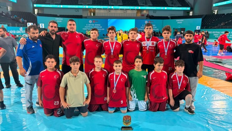 Osmangazi Belediyespor’lu Şampiyon Güreşçiler Başarıdan Başarıya Koşuyor