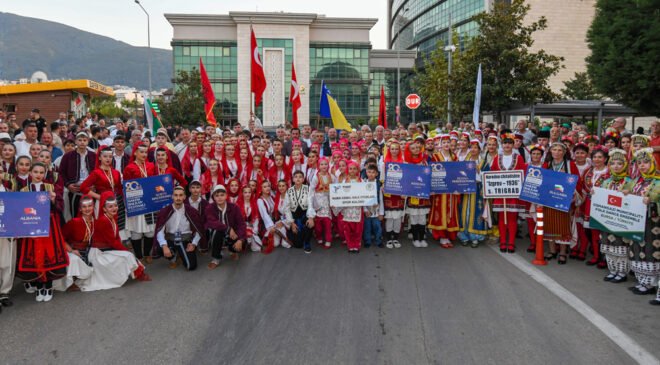 Osmangazi’de Uluslararası Balkan Festivali Başladı