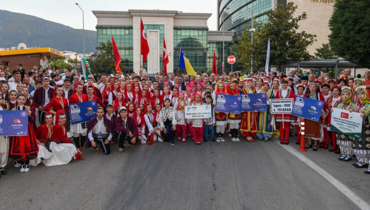 Osmangazi’de Uluslararası Balkan Festivali Başladı