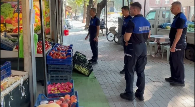 İnegöl’de Zabıta Ekiplerinden Kaldırım İşgali ve Çevre Kirliliği Denetimi