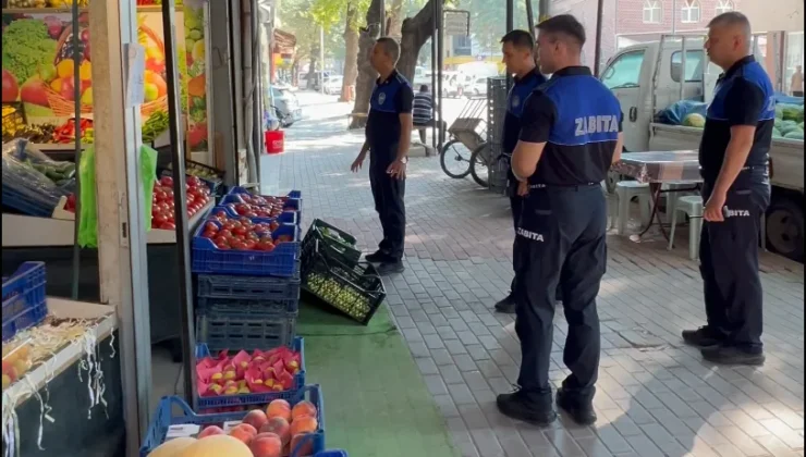 İnegöl’de Zabıta Ekiplerinden Kaldırım İşgali ve Çevre Kirliliği Denetimi