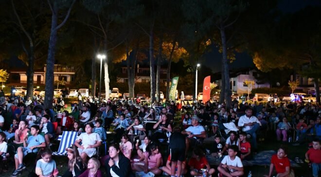 İznik’te Yaz Akşamları Çocukların Neşesi ile Renkleniyor