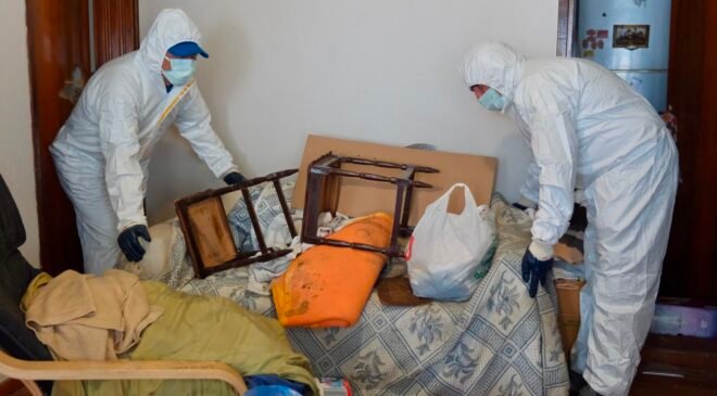 Yıldırım Belediyesi Zabıta Ekipleri  Çöp Evi Temizledi