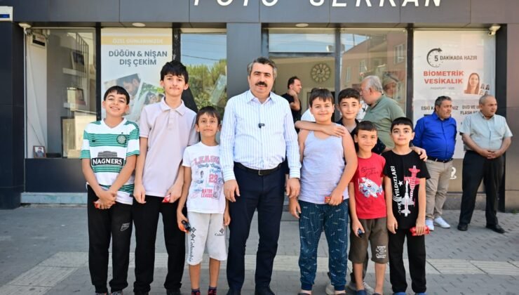 Yıldırım Belediye Başkanı Oktay Yılmaz Çiçek Caddesi Esnafıyla Bir Araya Geldi