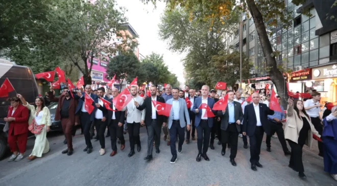 İnegöl’de 6 Eylül Kurtuluş Coşkusu Caddelere Taştı