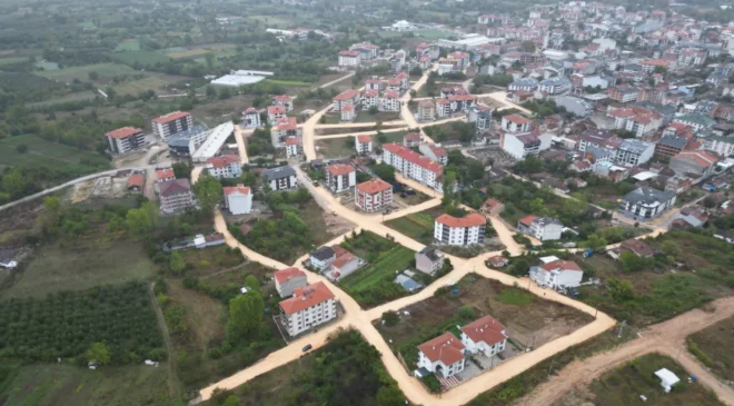 İnegöl Cerrah Mahallesinde 27 Sokakta Sathi Kaplama Çalışması Başladı