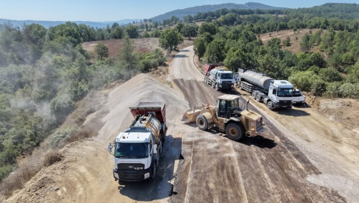Bursa’nın 4 İlçesine Toplam 32,5 Kilometre Yeni Yol Çalışması