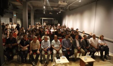 Bursa’da Karagöz  İzleyiciyle Buluşuyor