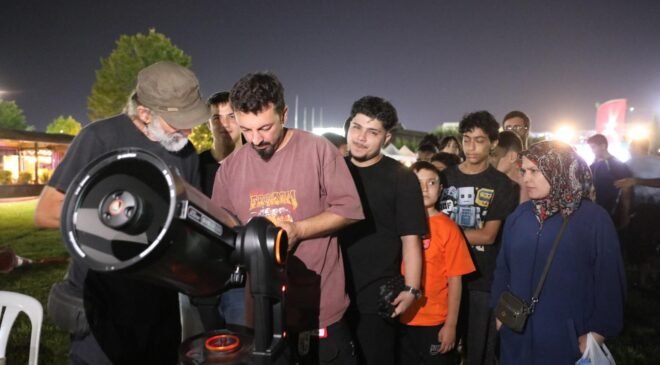 Hüdavendigar Kent Parkında Bilim Dolu Akşam