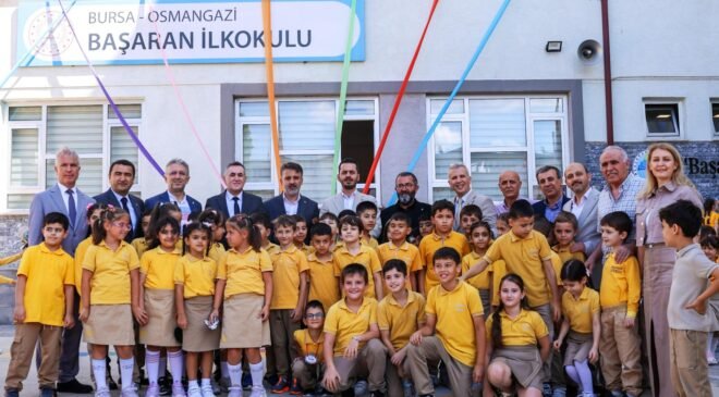 Büyükşehir Belediyesi Başkan Vekili Şahin Biba Öğrencilerin ilk Ders Heyecanına Ortak Oldu