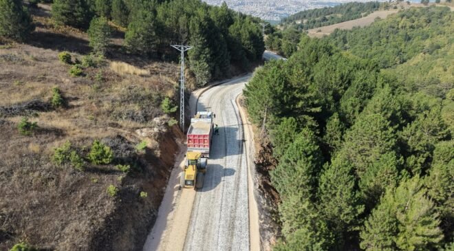Osmangazi İlçesine Bağlı 3 Mahallede Yollar Yenileniyor