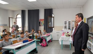 Osmangazi Belediye Başkanı Erkan Aydın Öğrencilerin ilk Günü Heyecanını Paylaştı