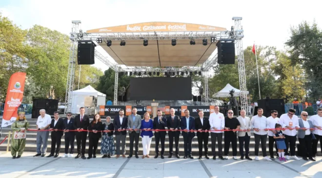 İnegöl Gastronomi Festivali Heykel Meydanında Ziyarete Açıldı
