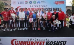 Binlerce Bursa’lı Cumhuriyet Bayramı için Koştu