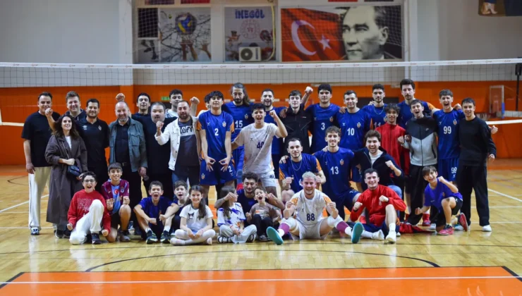 İnegöl Belediyespor Erkek Voleybol Takımı 5’te 5