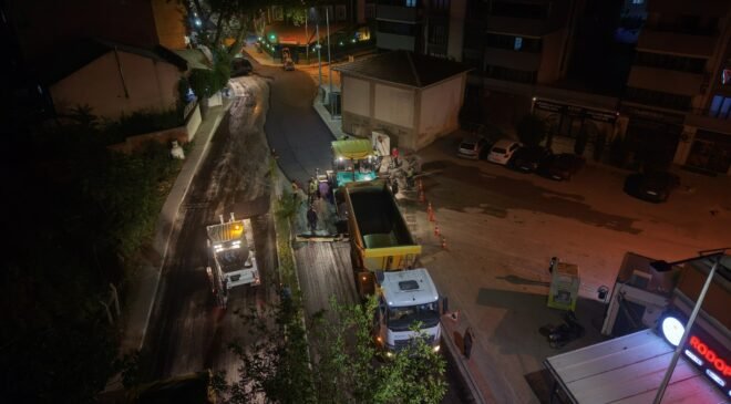 Büyükşehir Belediyesi Ekipleri Ulaşımda Gece Mesaisi